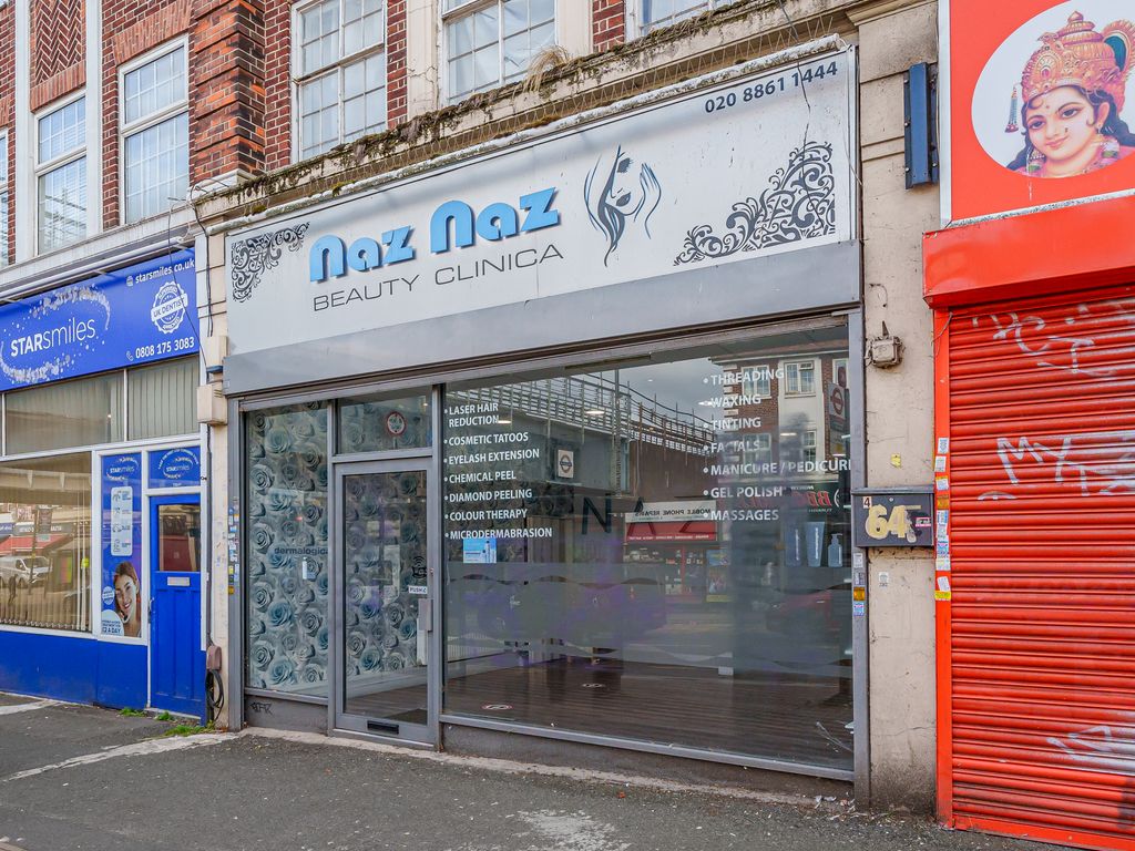 Retail premises to let in 62 Station Road, North Harrow, Harrow HA2, £