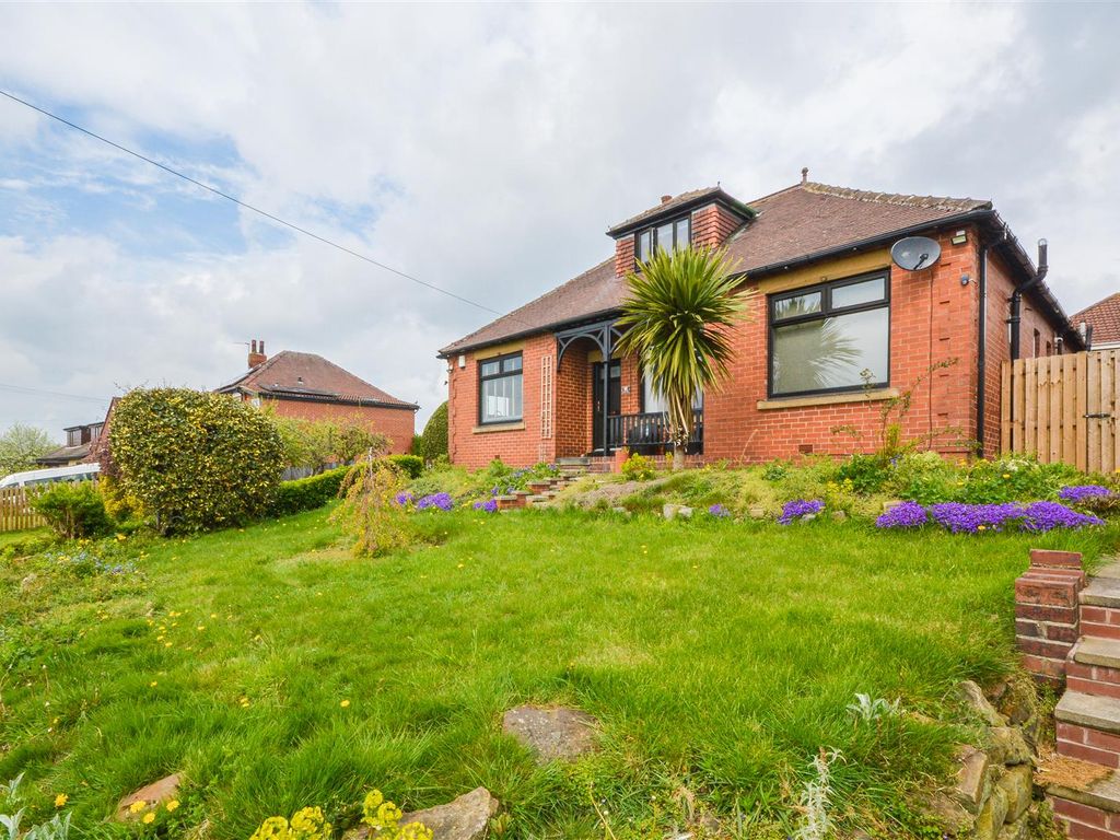 4 bed detached bungalow for sale in Canal Lane, Stanley, Wakefield WF3