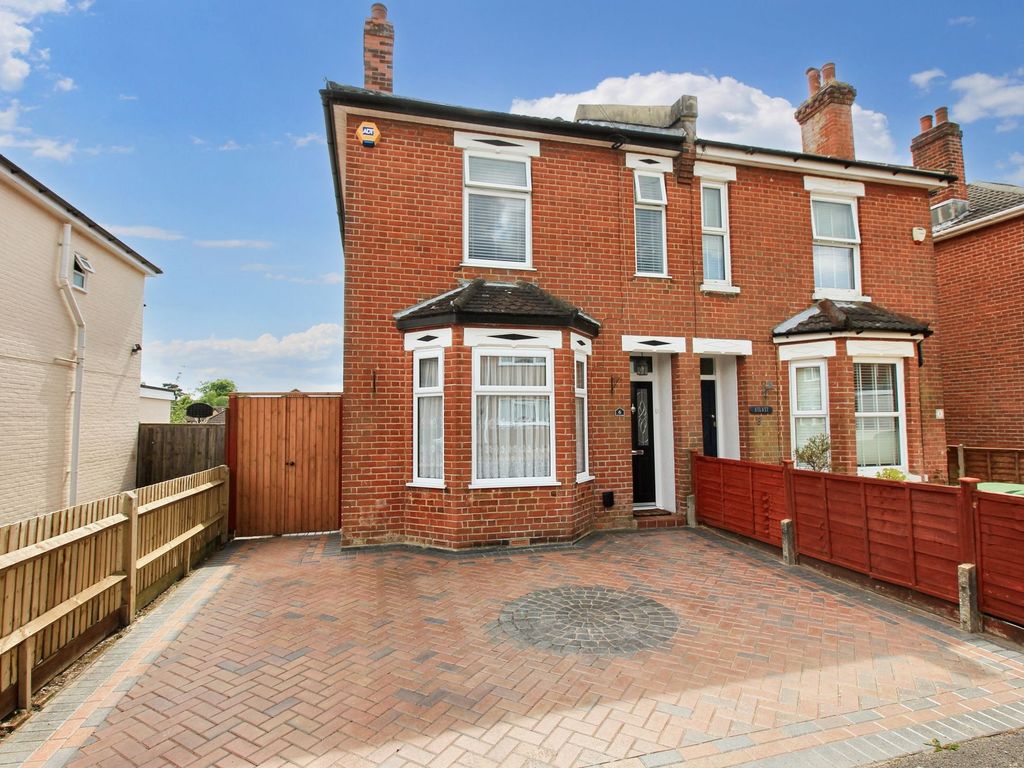 Sholing Area 3 bed semi-detached house for sale in Loane Road, Sholing SO19, £ ...