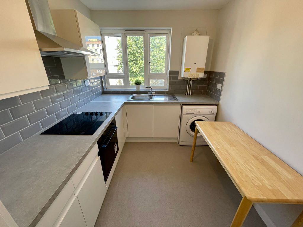 4 bed flat to rent in Augustus Street, Warren Street, Ucl/Uclh, Kings
