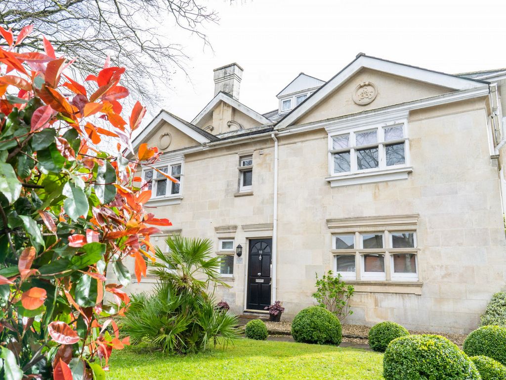 3 bed flat for sale in Stow Park Circle, Newport NP20, £220,000 Zoopla