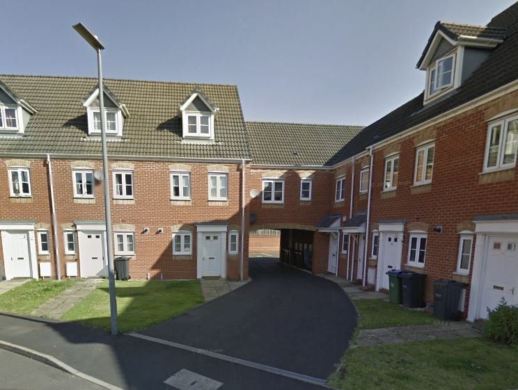 3 bed town house to rent in Sannders Crescent, Tipton DY4 Zoopla