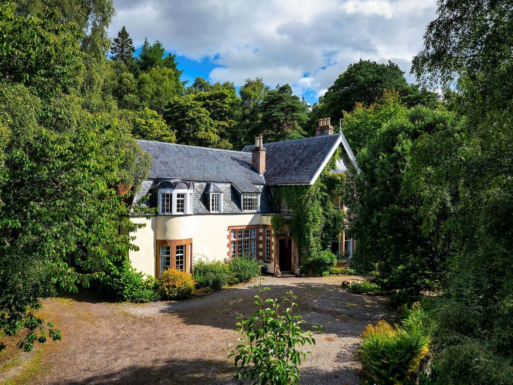 11 bed detached house for sale in Glen Urquhart, Drumnadrochit, Inverness, Highland IV63., £