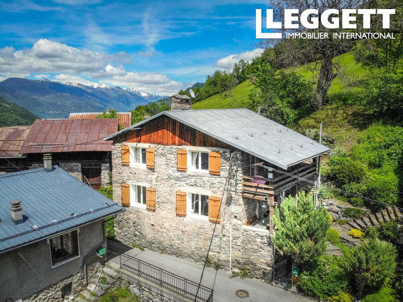 3 bed villa for sale in SaintMartinDeBelleville, Savoie, Auvergne