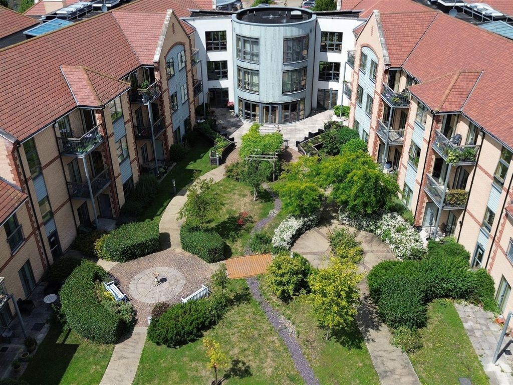 1 bed flat for sale in Abbeyfield Girton Green, Girton, Cambridge CB3