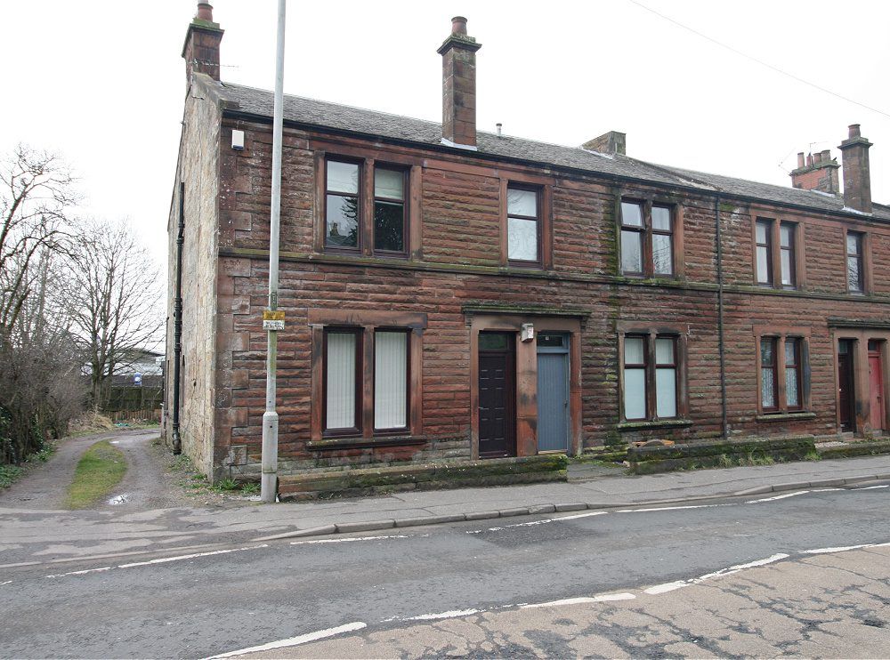 1 bed flat for sale in Lanark Road, Carluke ML8, £40,000 Zoopla