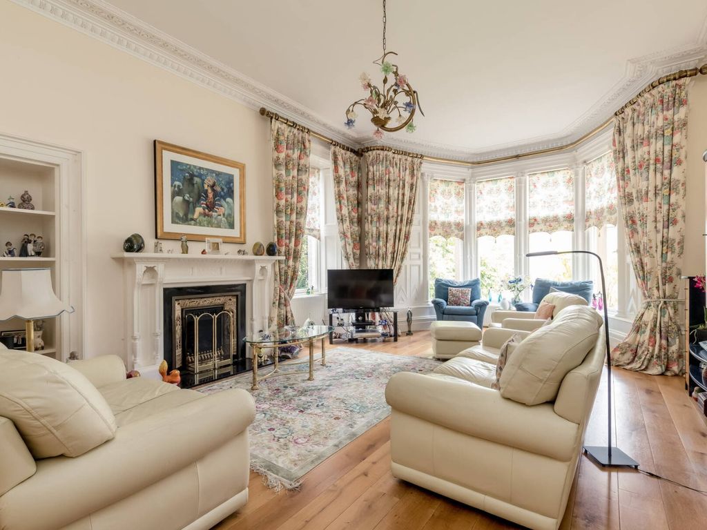 8 bed detached house for sale in New Road, Bannockburn, Stirling