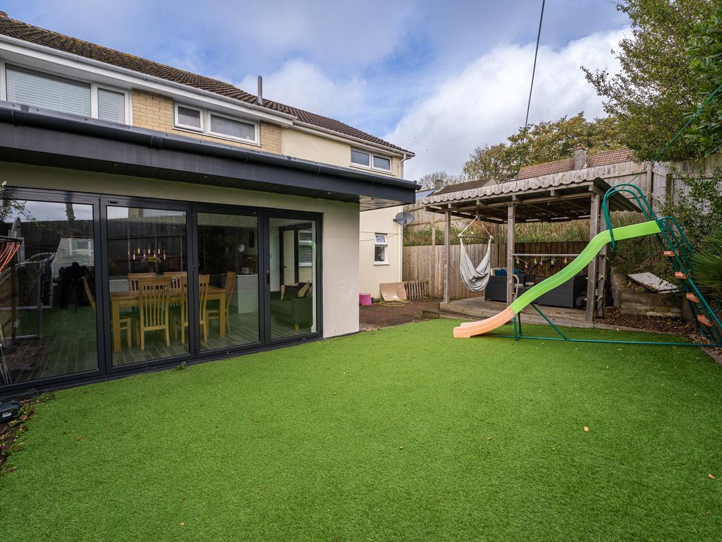 4 bed semidetached house for sale in Tuxton Close, Plympton, Plymouth