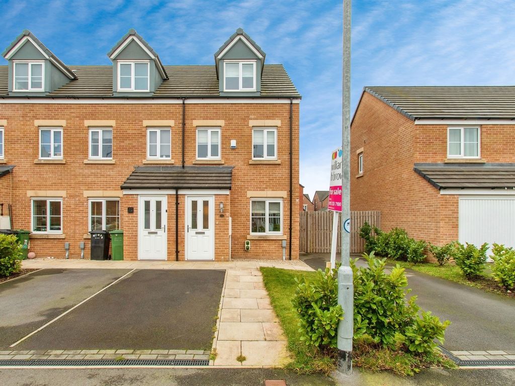 3 bed town house for sale in Albert Drive, Morley, Leeds LS27, £245,000