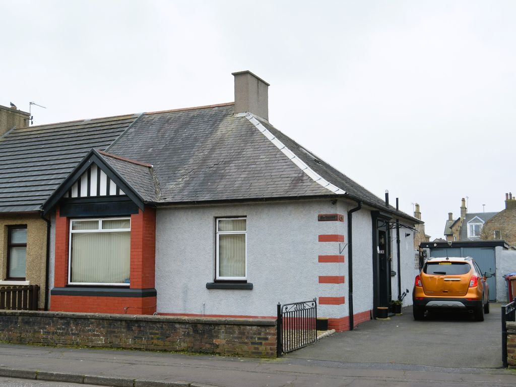 2 bed semidetached bungalow for sale in Oswald Avenue, Grangemouth
