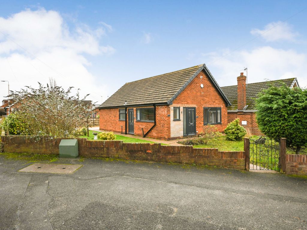 2 bed bungalow for sale in Olive Grove, Forest Town, Mansfield NG19 Zoopla