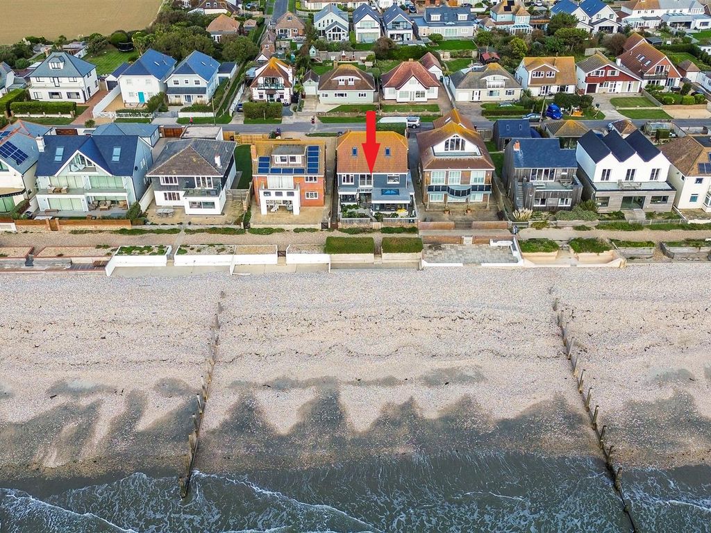 3 bed flat for sale in Marine Drive West, West Wittering, Chichester