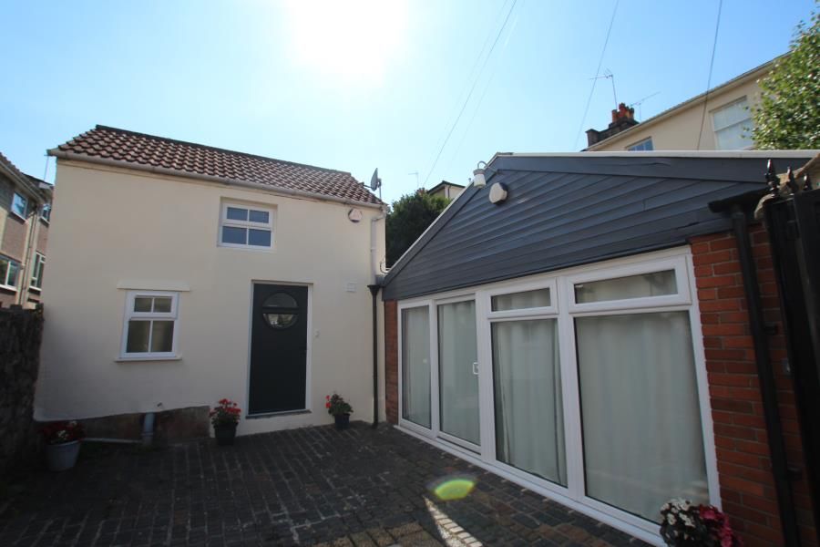 2 bed property to rent in Victoria Walk, Cotham, Bristol BS6 Zoopla