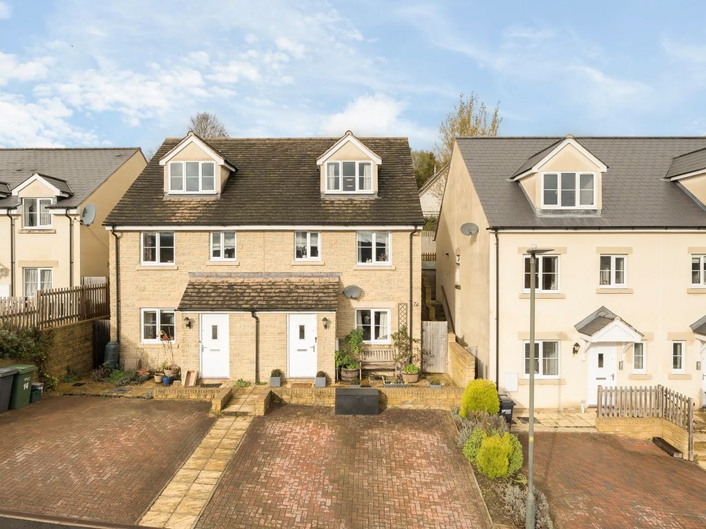 3 bed semidetached house for sale in Blenheim Rise, Randwick, Stroud