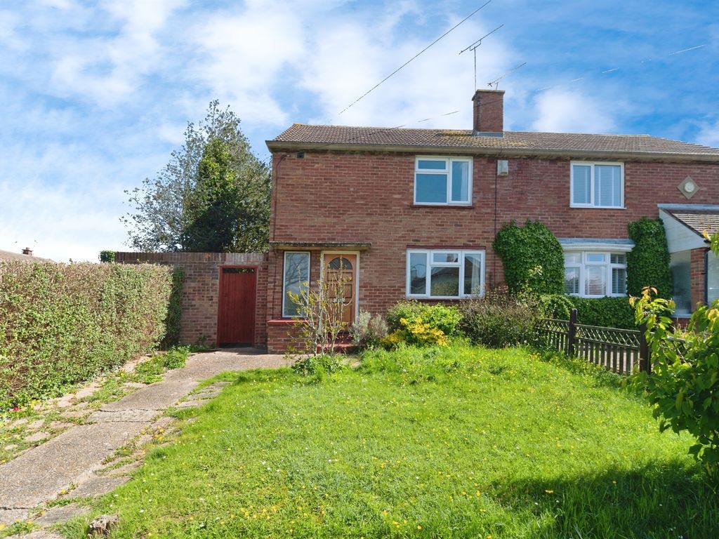 3 bed semidetached house for sale in Welland Avenue, Chelmsford CM1, £
