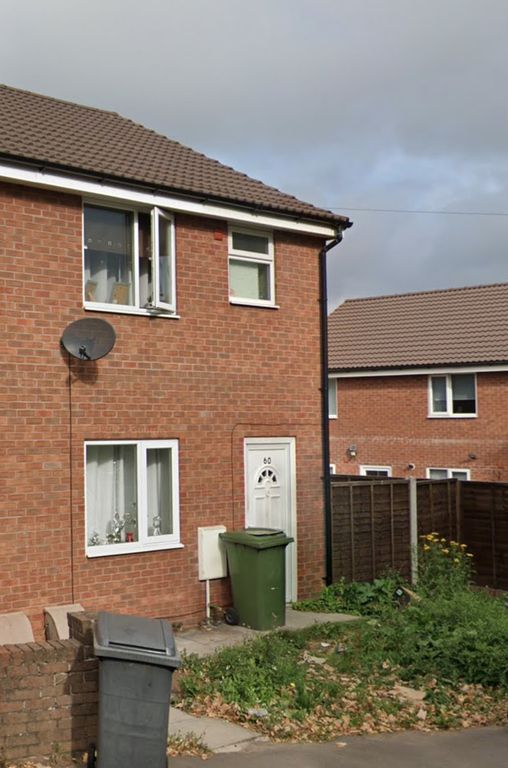 3 bed semidetached house to rent in Ash Street, Bilston WV14, £775 pcm