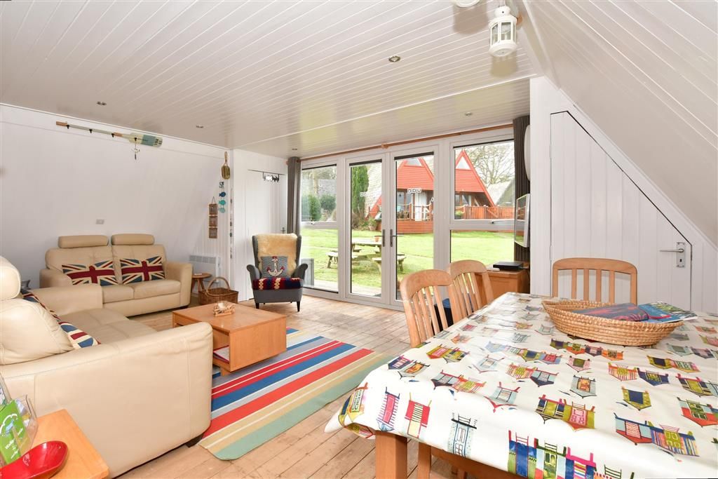 3 bed mobile/park home for sale in Upper Street, Kingsdown, Deal, Kent