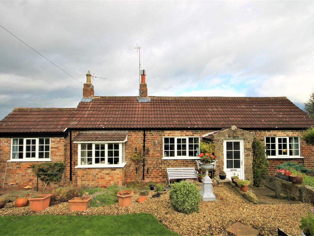 3 bed detached bungalow for sale in Winton, Northallerton DL6 Zoopla