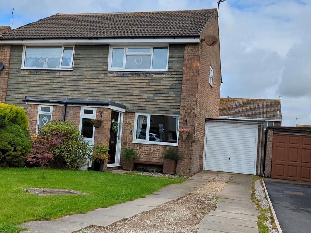 2 bed semidetached house for sale in Heaton Close, PoultonLeFylde