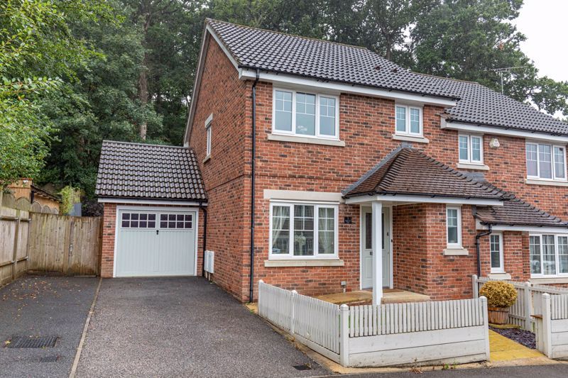 3 Bed Semi-detached House For Sale In Highwood Park, Broadfield ...