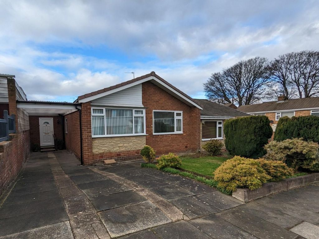 3 bed semidetached bungalow for sale in Warwick Drive, Whickham