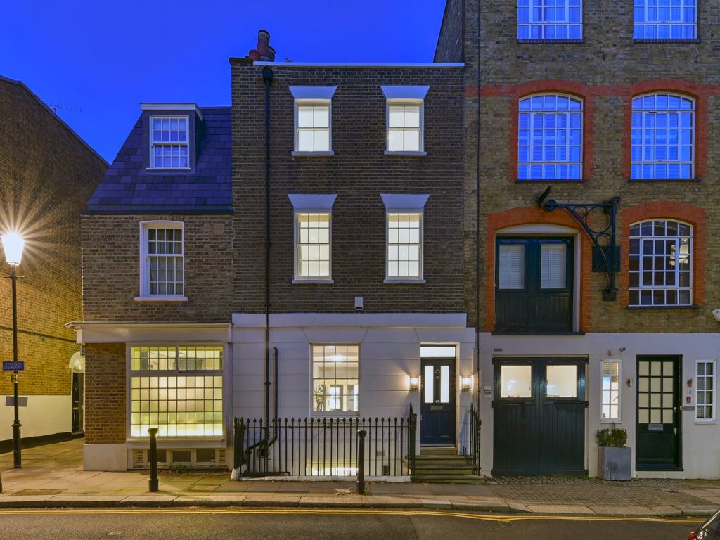 5 bed terraced house for sale in Old Church Street, Chelsea, London SW3