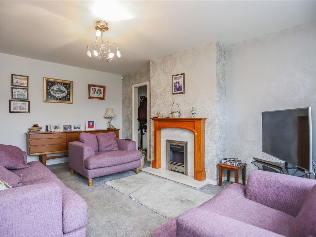 3 bed semidetached bungalow for sale in Lindale Crescent, Burnley BB10