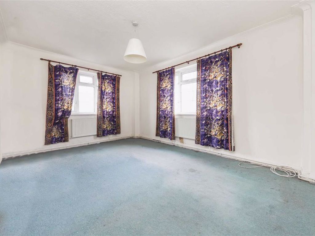 2 bed flat for sale in Ashford Road, London NW2 Zoopla