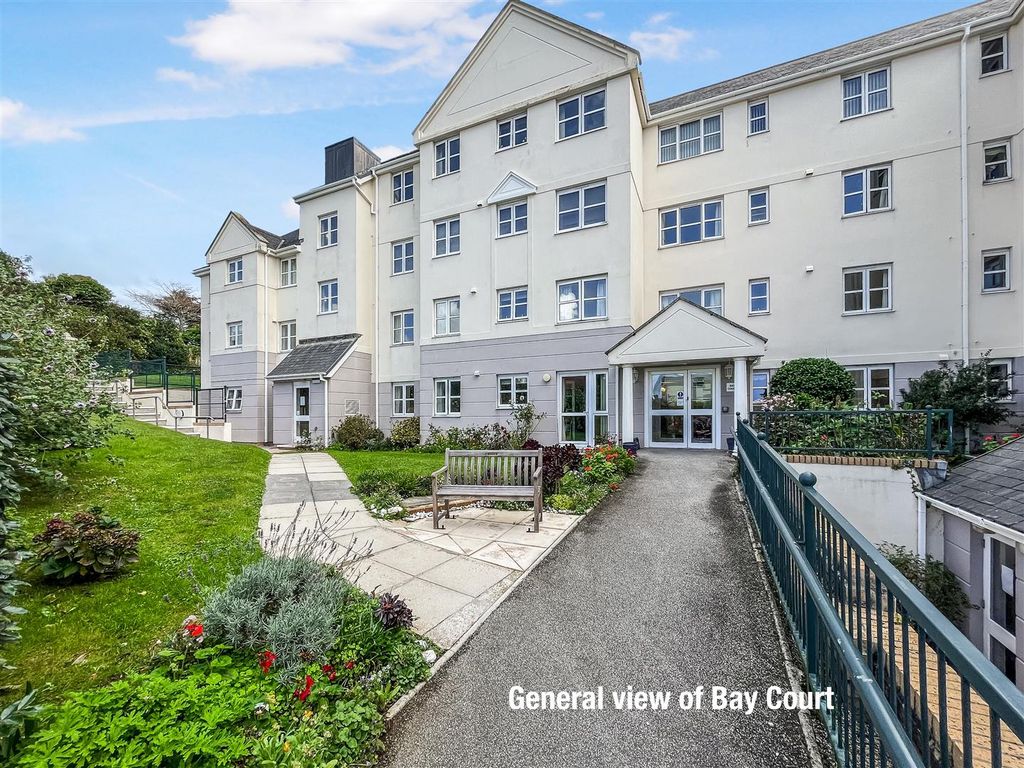 1 bed flat for sale in Cliff Road, Falmouth TR11, £175,000 Zoopla