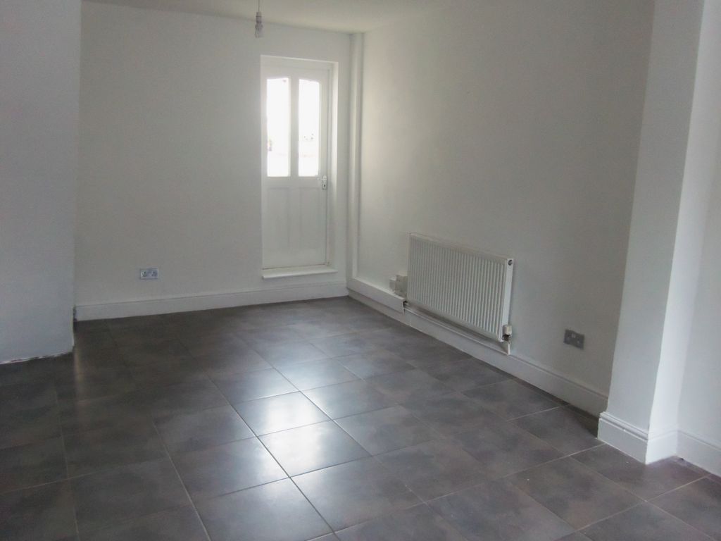 2 bed terraced house to rent in Vale Road, Woolton, Liverpool L25 Zoopla