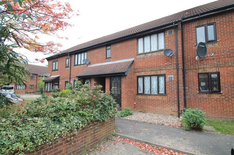1 bed flat to rent in Boltons Lane, Harlington, Hayes UB3 Zoopla