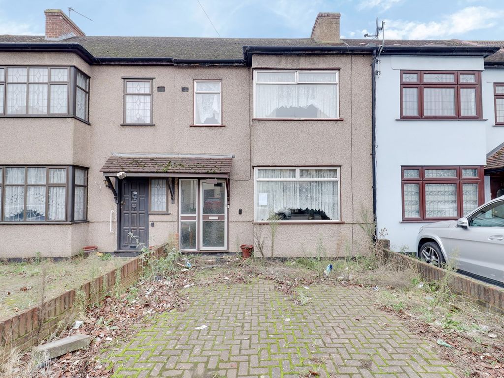 3 bed terraced house for sale in Castle Avenue, Rainham RM13, £360,000 Zoopla