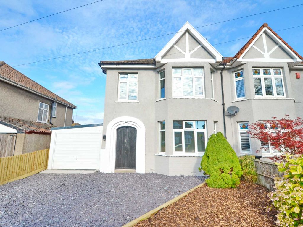 3 bed semidetached house to rent in Dunkeld Avenue, Filton Park BS34