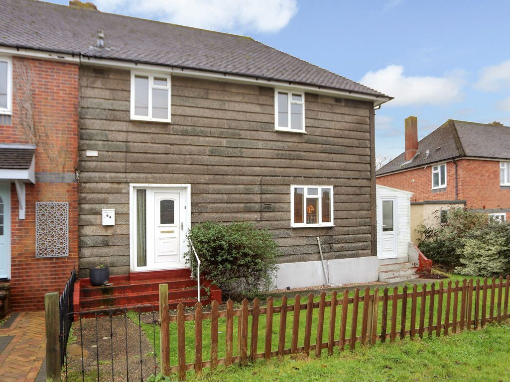 3 bed semidetached house for sale in Queens View, Netley Abbey SO31