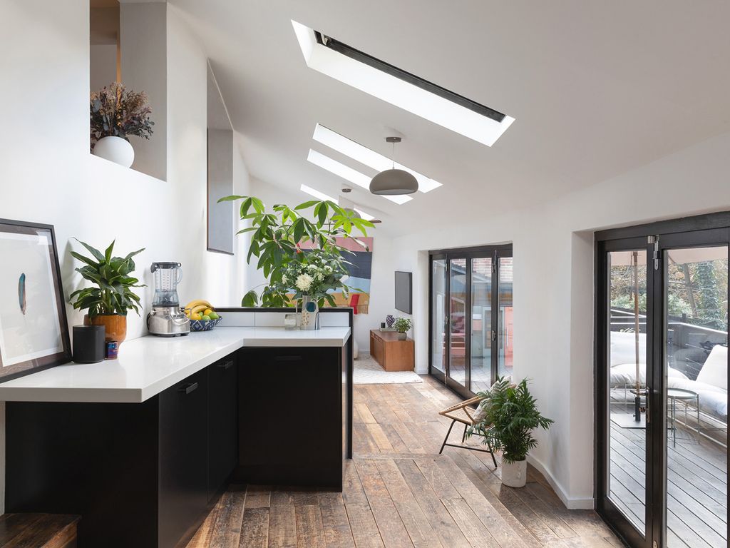 3 bed detached house for sale in Baldwin's Hill, Loughton, Essex IG10