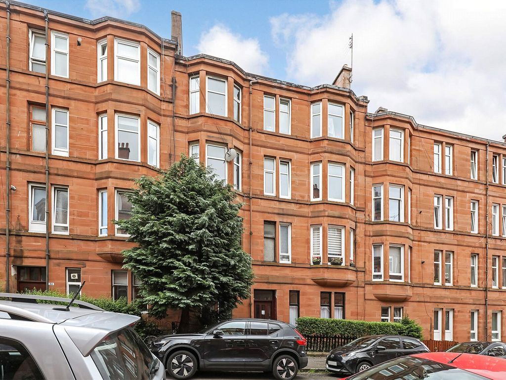 1 bed flat for sale in Apsley Street, Partick, Glasgow G11, £125,000