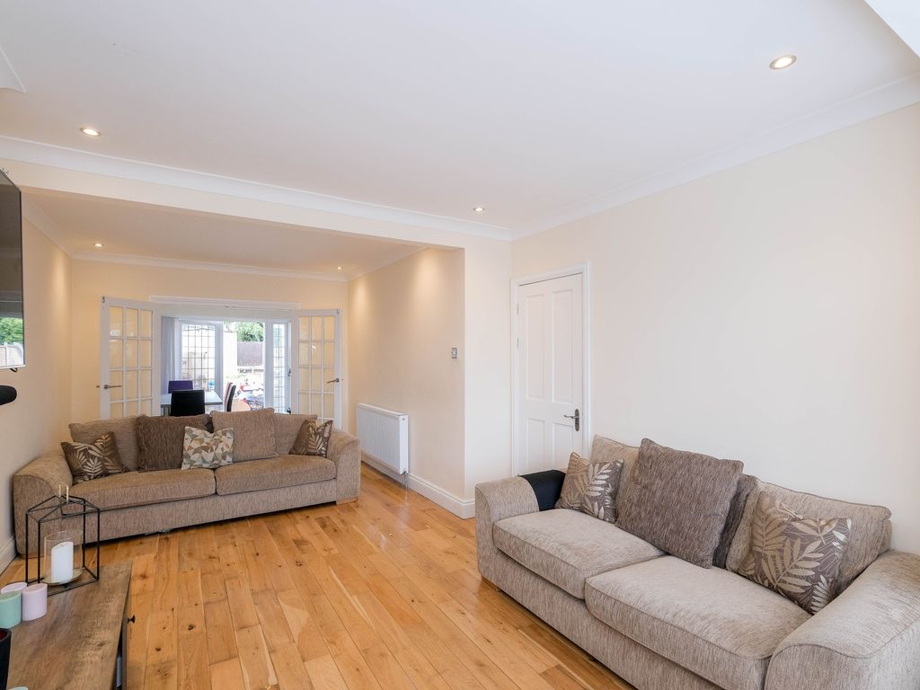 3 bed terraced house for sale in Hulse Avenue, Romford, Essex RM7, £450,000 Zoopla