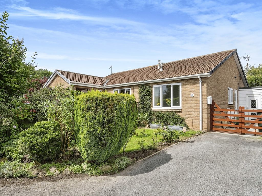 1 bed semidetached bungalow for sale in Frobisher Grove, Maltby
