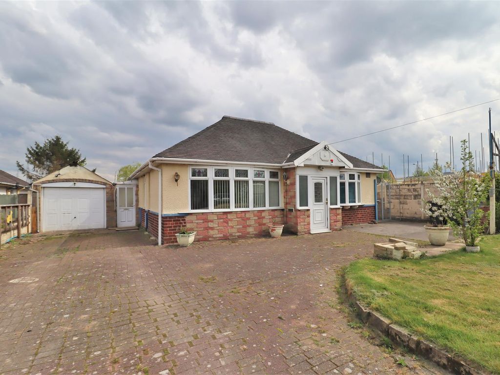 2 bed detached bungalow for sale in Crewe Road, Shavington, Crewe CW2
