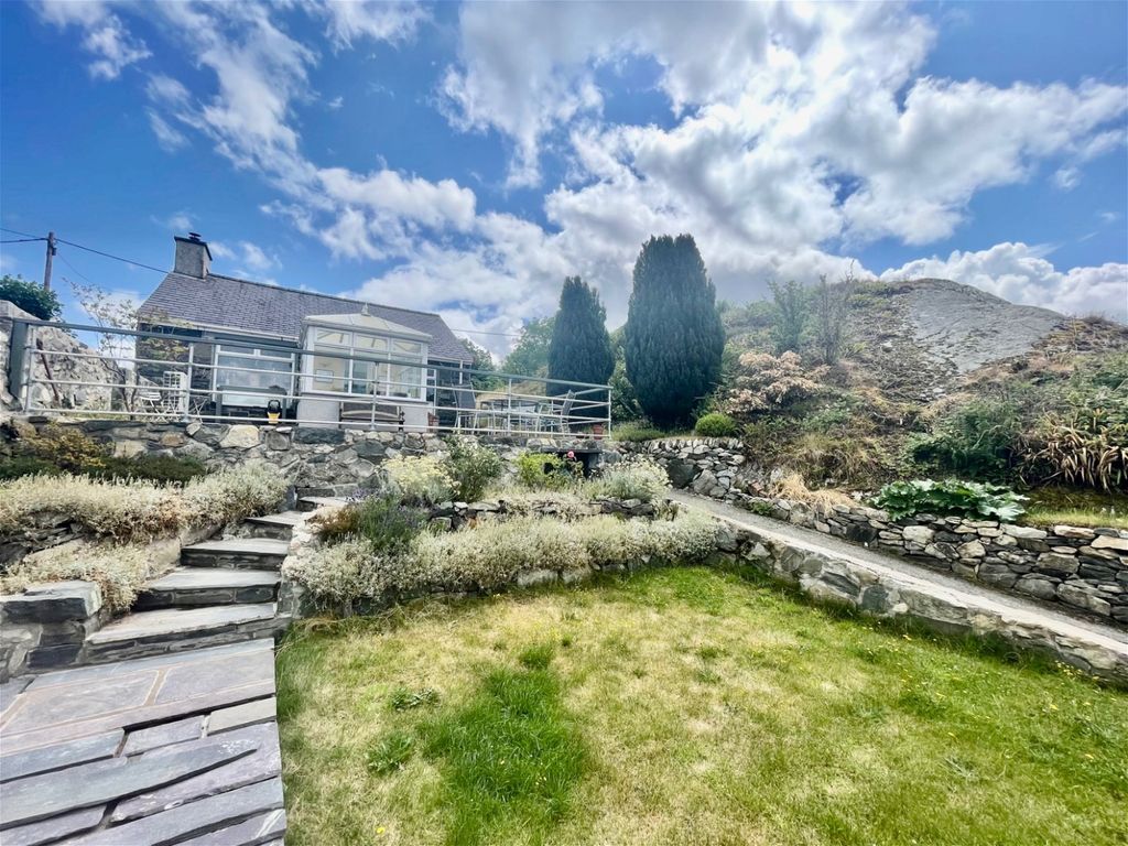 4 bed detached house for sale in Brynrefail, Llanberis LL55 Zoopla
