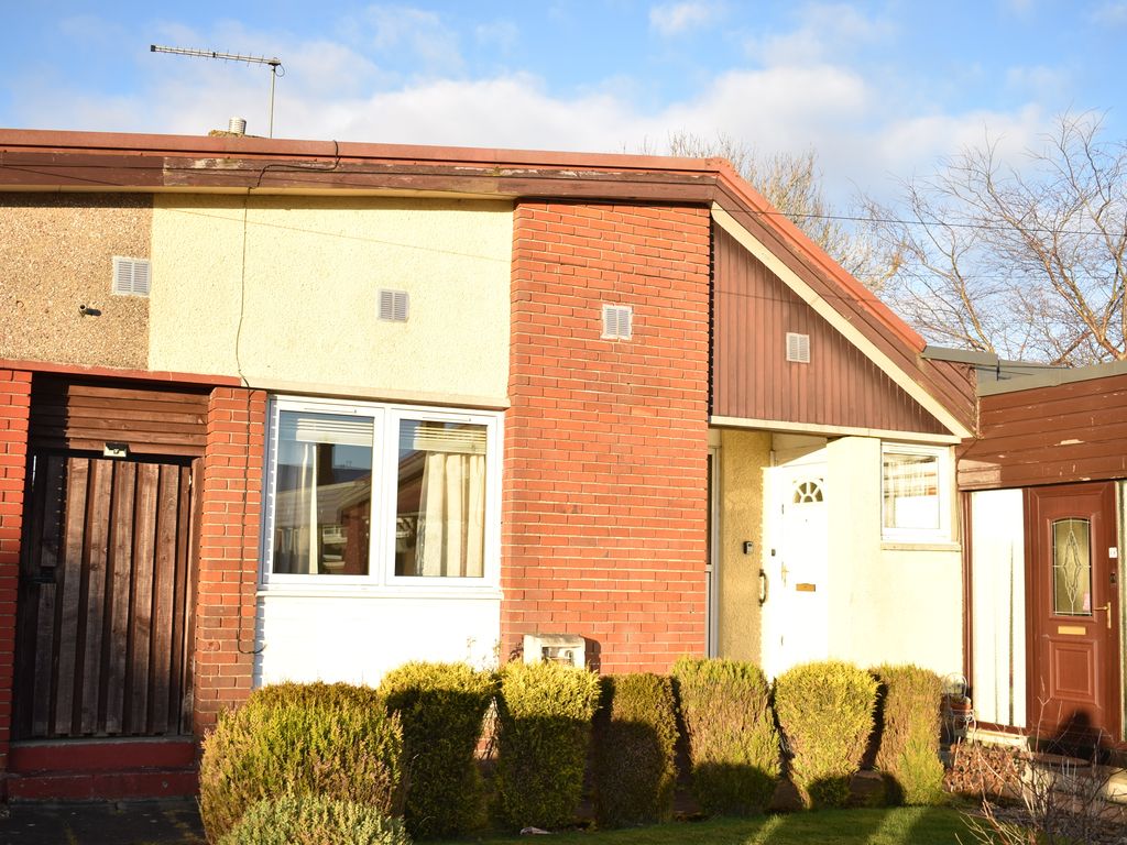 2 bed terraced bungalow for sale in Almond Square, Whitburn, Bathgate