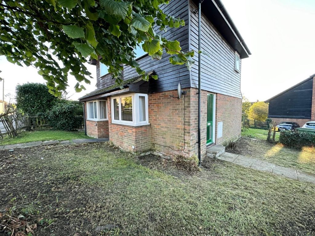 1 bed semidetached house to rent in Ballard Close, Marden, Tonbridge