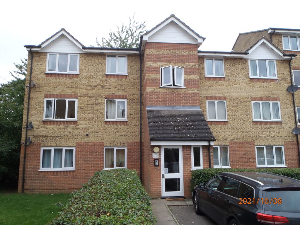 1 bed flat to rent in Prestatyn Close, Stevenage SG1, £850 pcm Zoopla
