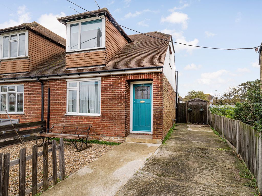 3 bed end terrace house for sale in Cornwallis Circle, Whitstable CT5