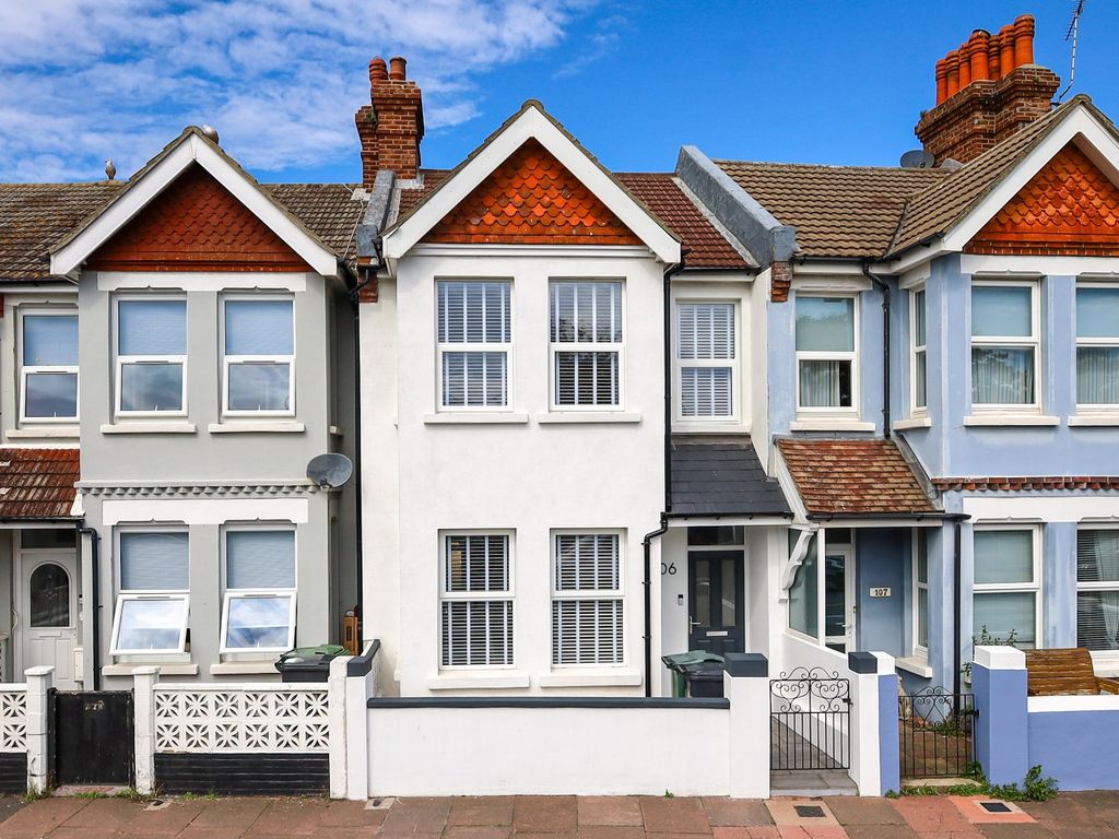 3 bed terraced house for sale in Royal Parade, Eastbourne BN22, £