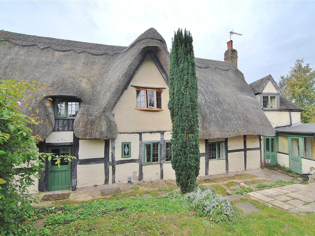 4 bed cottage for sale in High Street, Stonehouse, Gloucestershire GL10