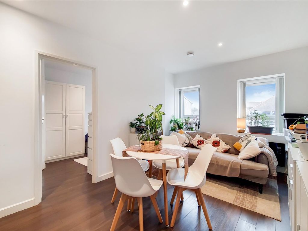 1 bed flat to rent in Heath Road, Twickenham TW1 Zoopla