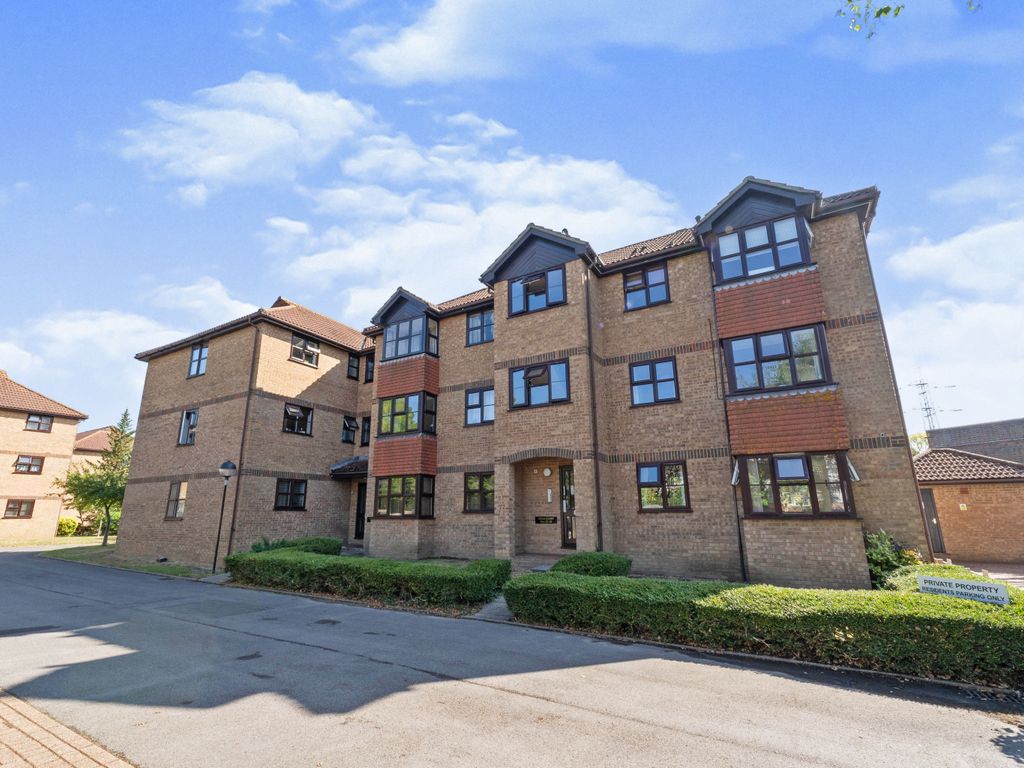 Swan Court Guildford GU1  