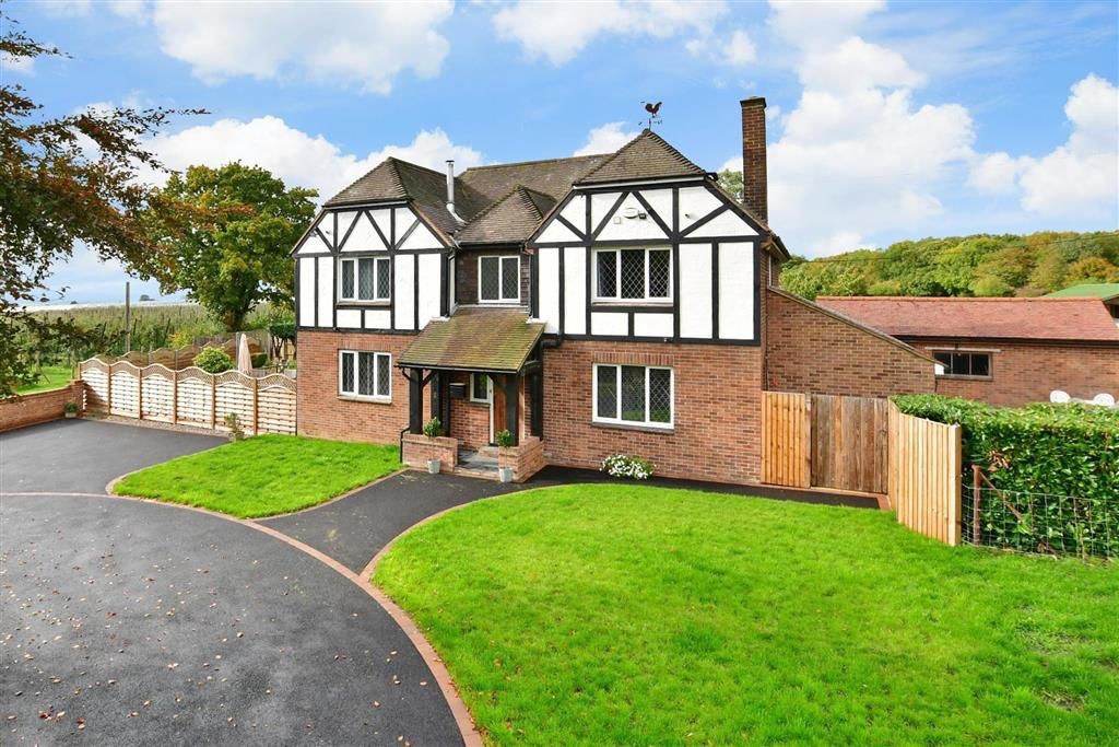 4 bed detached house for sale in Hill, Maidstone, Kent