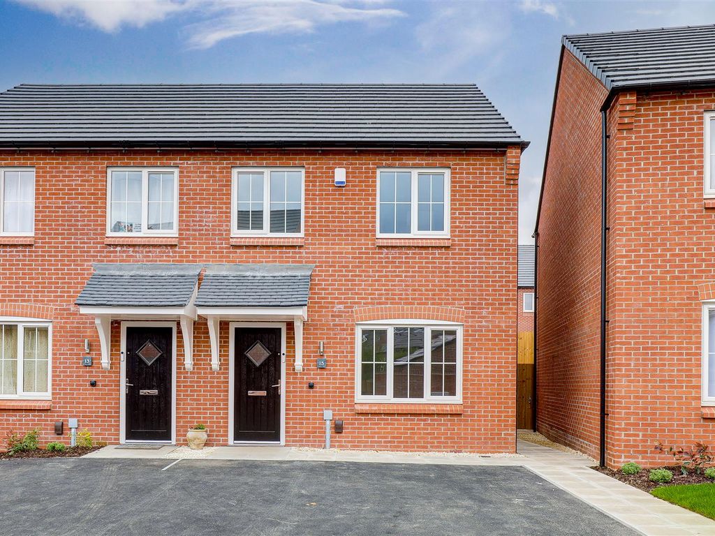 3 bed semidetached house for sale in Westminster Way, Hucknall